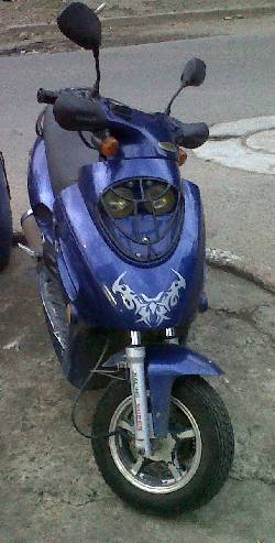 VENDO HERMOSA MOTO SCOOTER JIALING 125 MOD 2006 CALI, COLOMBIA
