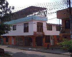 Vendo Casa Amplia en Barrio Calipso Cali, Colombia