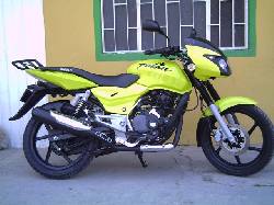 vendo moto pulsar II 2008 amarilla bogota, colombia