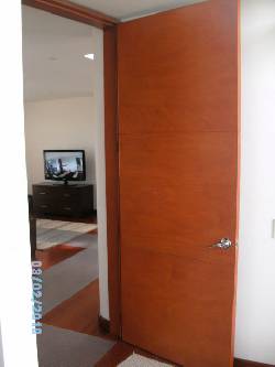 VENTA Y FABRICACION DE GUARDAESCOBA Y PUERTAS bogota, colombia