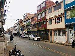 Se Vende Casa con Renta en Engativ, Laureles, San Lore Bogota, Colombia