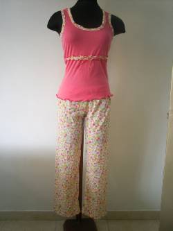 Hermosa pijama con mo�ito atras pereira, Colombia