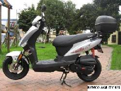 Moto Kymco Agility 125 Mod. 2007 Gris Plata Bogota, Colombia