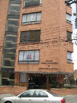 Apartamento Galerias - 3 habitaciones 2 baos  Bogota, Colombia