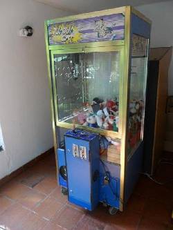 Vendo maquina peluches Cali, Colombia