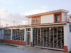 Alquiler de Casa tipo Townhouse en Maracay 11-264 Maracay, Venezuela