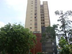 se vende oficia en torre unida valencia Valencia, Venezuela